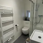 Zentrale Und Stilvolle 3-zimmer In *