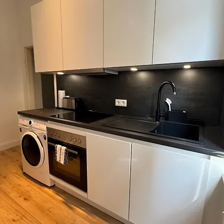 Apartment Zentrale Und Stilvolle 3-zimmer In
